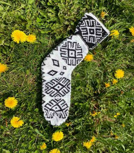 Snowflake Socks (Grey-Black)